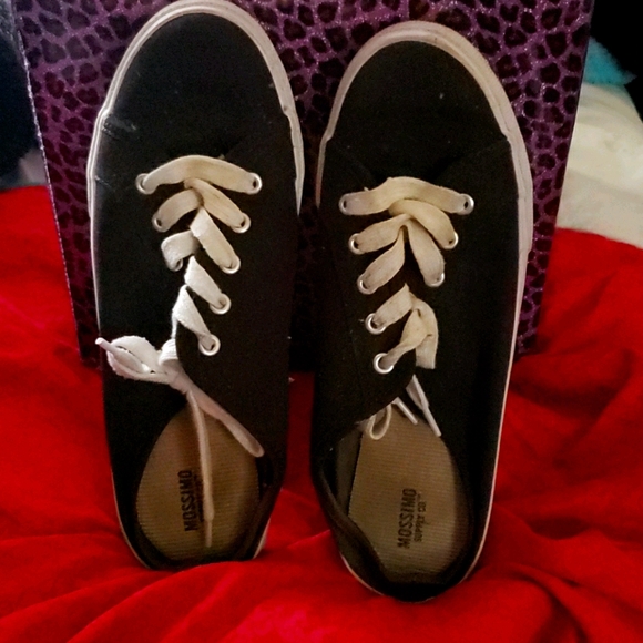 Mossimo Supply Co. Black slip on laced shoes - Picture 1 of 3